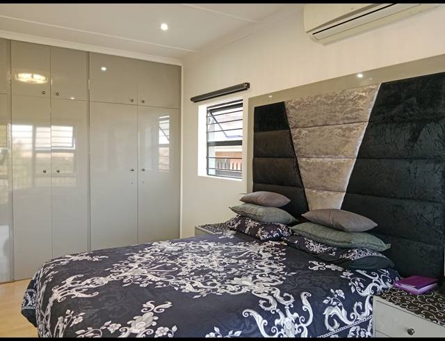 3 BEDROOM FREEHOLD FOR SALE IN BELFORT ESTATE